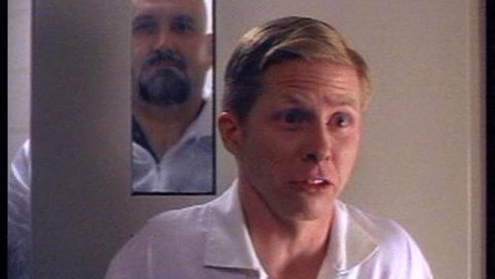 actor Elizabeth Johnson large photo