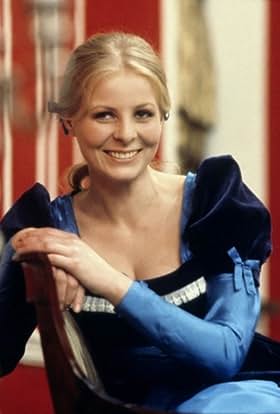 actor Anna Nehrebecka large photo