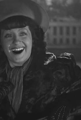 actor Jenny Burnay large photo