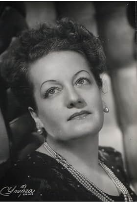 actor María Gentil Arcos large photo