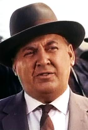 actor Paul Keast large photo