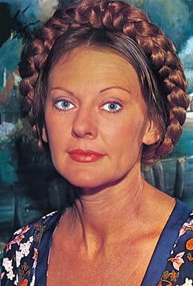 actor Elizabeth Hartmann large photo