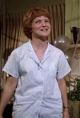 actor Robyn Petty large photo