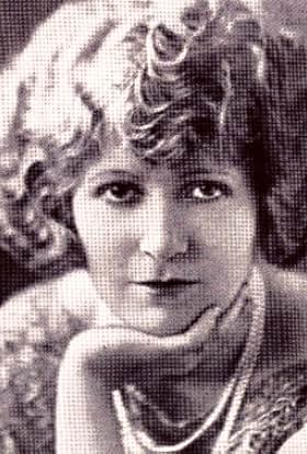 actor Peggy Browne large photo