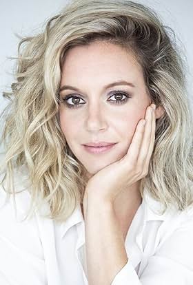 actor Noémie Yelle large photo