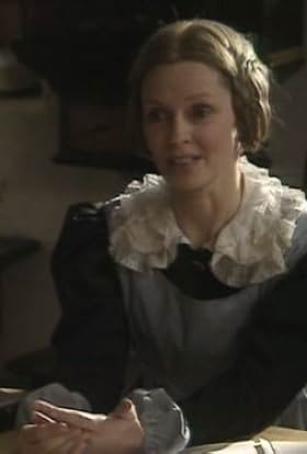 actor Morag Hood large photo