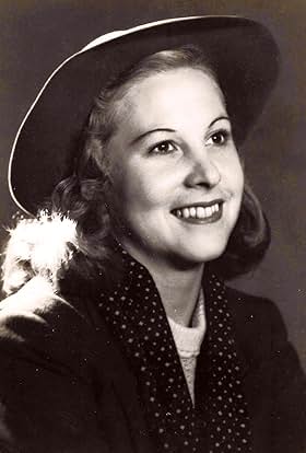 actor Louisa Colpeyn large photo