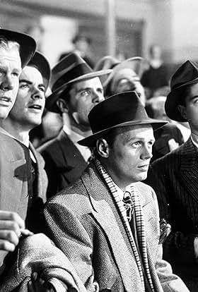 actor Vincent Donahue large photo