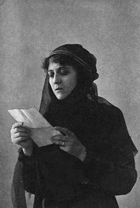 actor Yvette Andréyor large photo