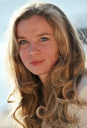 actor Alexandra Schalaudek large photo