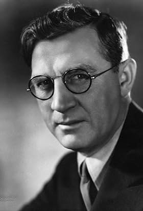 actor Lloyd Bacon large photo