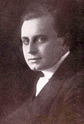 actor James Vincent large photo