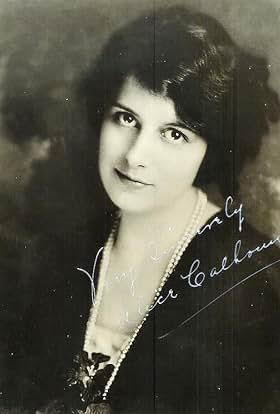 Alice Calhoun