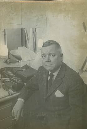 actor Gunnar 'Knas' Lindkvist large photo