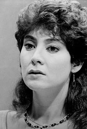 actor Helena Ramos large photo