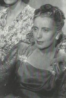 actor Julia Pachelo large photo