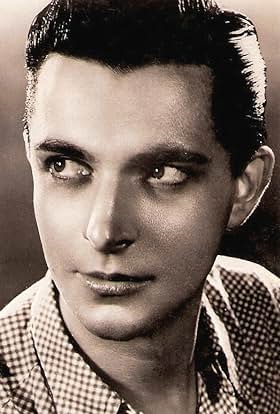 actor Paul Cambo large photo