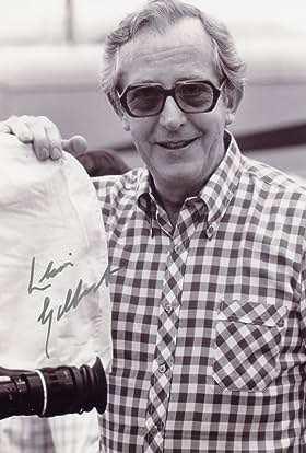 actor Lewis Gilbert large photo