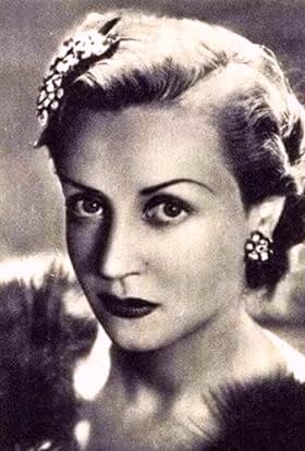 actor Lise Delamare large photo