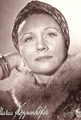 actor Maria Koppenhöfer large photo