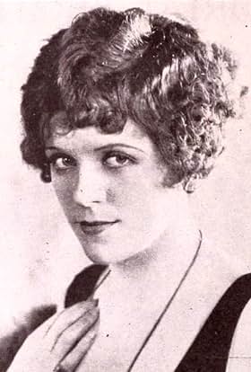 actor Helen Howard large photo