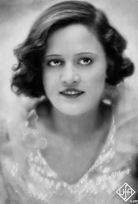 actor Jessie Vihrog large photo