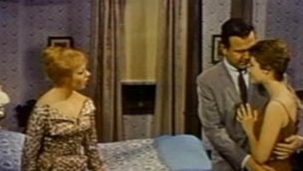 actor Linda Ormond large photo