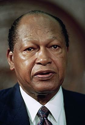 actor Tom Bradley large photo