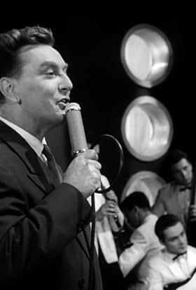 actor Robert Vrchota large photo