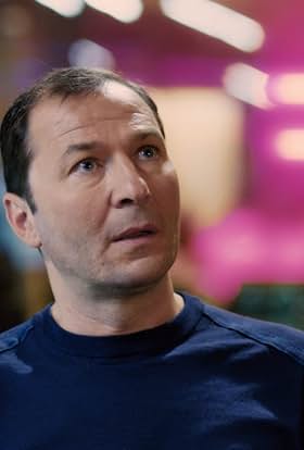 actor Dominik Henzel large photo