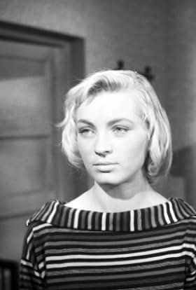 actor Magdalena Celówna-Janikowska large photo