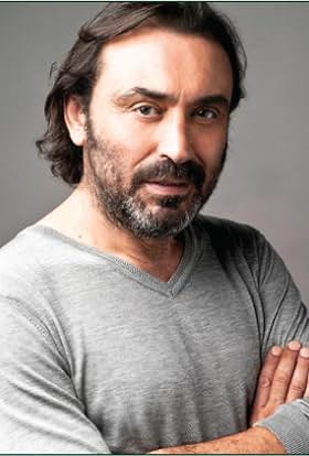 actor Almeno Gonçalves large photo