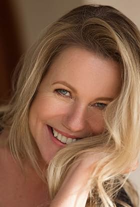 actor Anja Schüte large photo