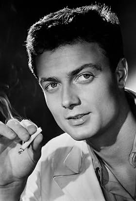 actor Peter Nestler large photo