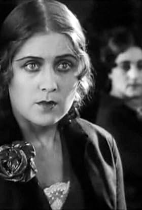 actor Vera Malinovskaya large photo