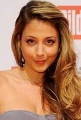 actor Arzu Bazman large photo