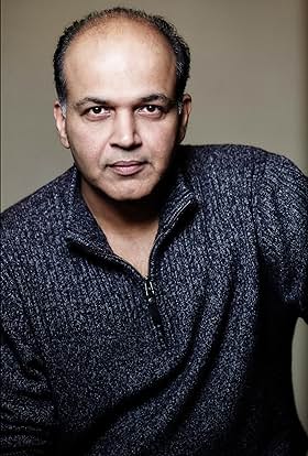 actor Ashutosh Gowariker large photo