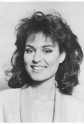 actor Ava Haddad large photo