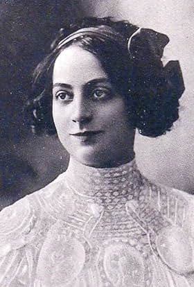 actor Germaine Reuver large photo