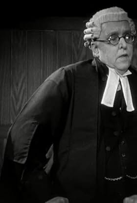 actor Esme V. Chaplin large photo