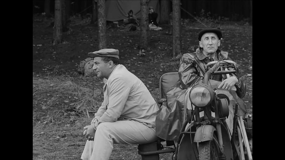 actor Emil Iserle large photo