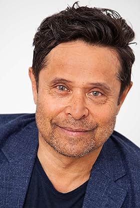 actor Runi Lewerissa large photo