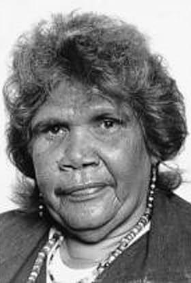 actor Essie Coffey large photo