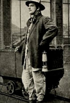 actor Paul Escoffier large photo