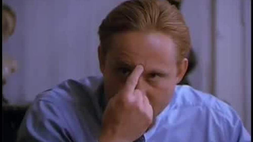 actor Gwen Eckhaus large photo