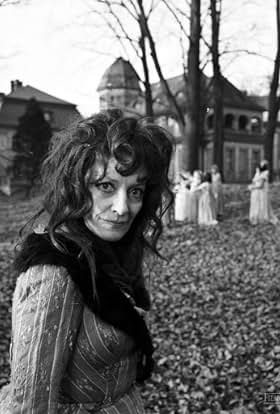 actor Iga Mayr large photo