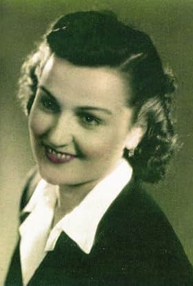 actor Marie Logoreci large photo