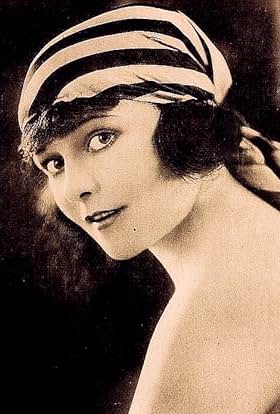 actor Mary Thurman large photo