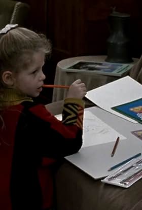 actor Ava Loraschi large photo