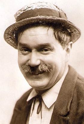 actor Tramel large photo